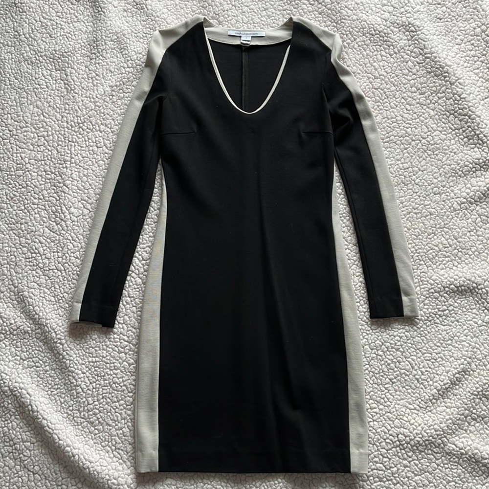 Dian von Furstenberg knit dress, size 4